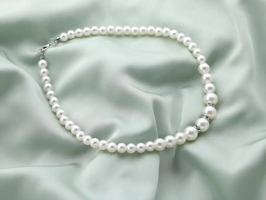 pearl necklaces