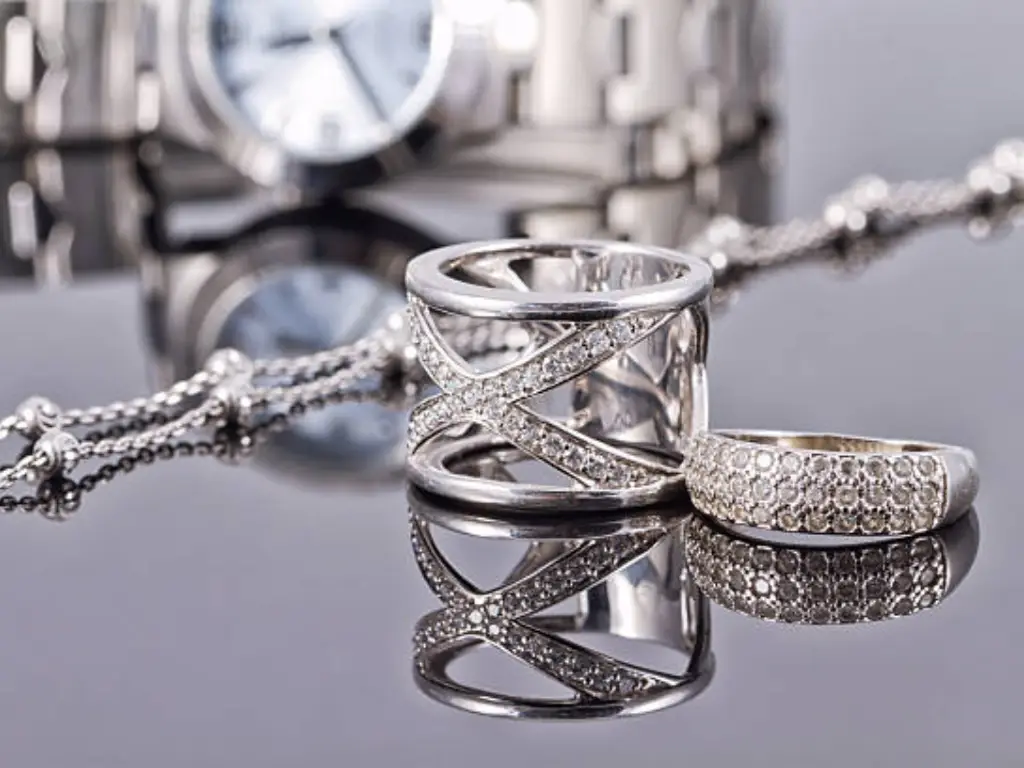 is stainless steel jewelry waterproof