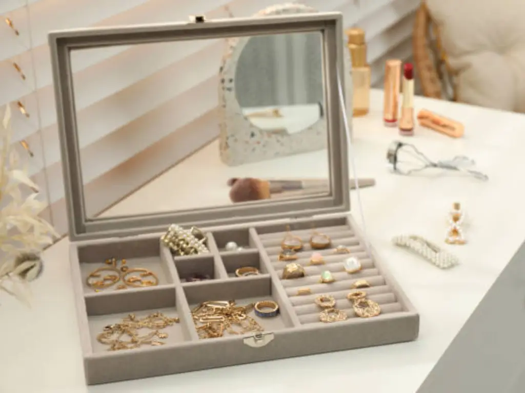 jewelry storage