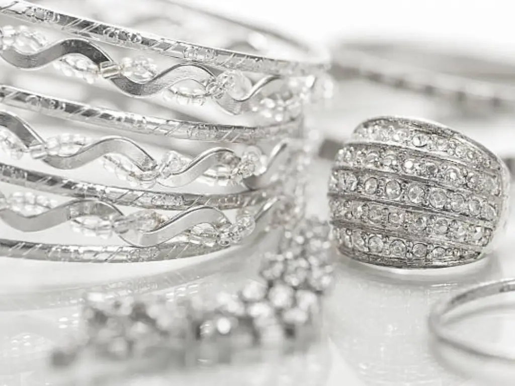 Is Stainless Steel Jewelry Waterproof? A Manufacturer’s Honest Guide 3 stainless steel rings