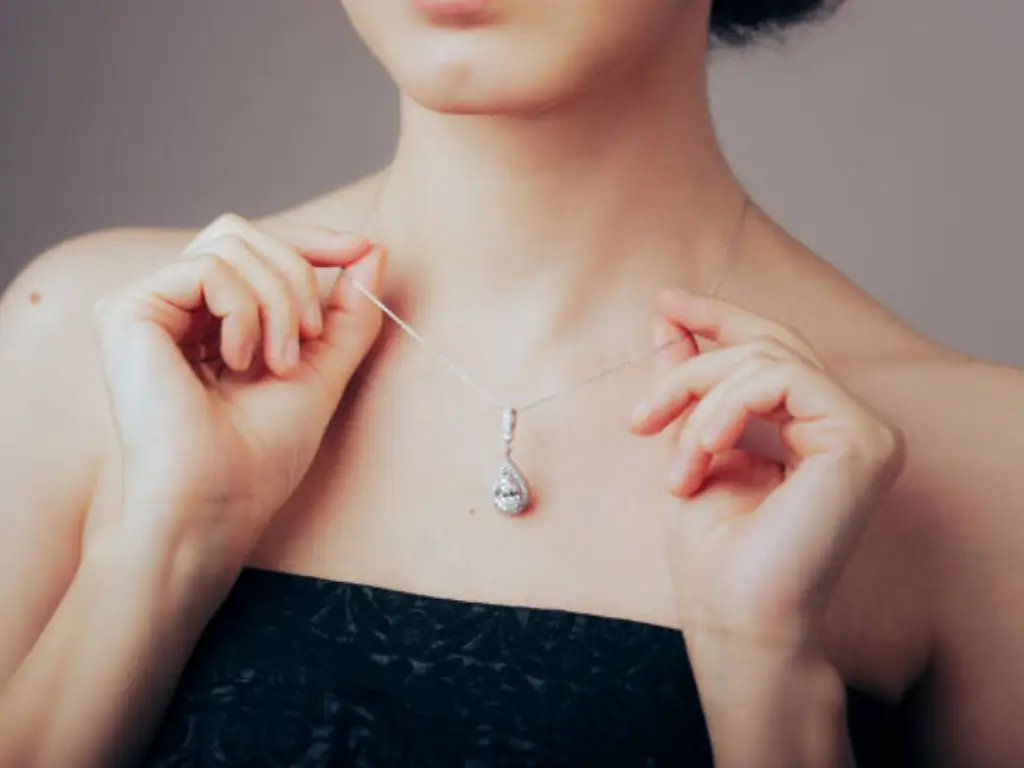 chain with a pendant