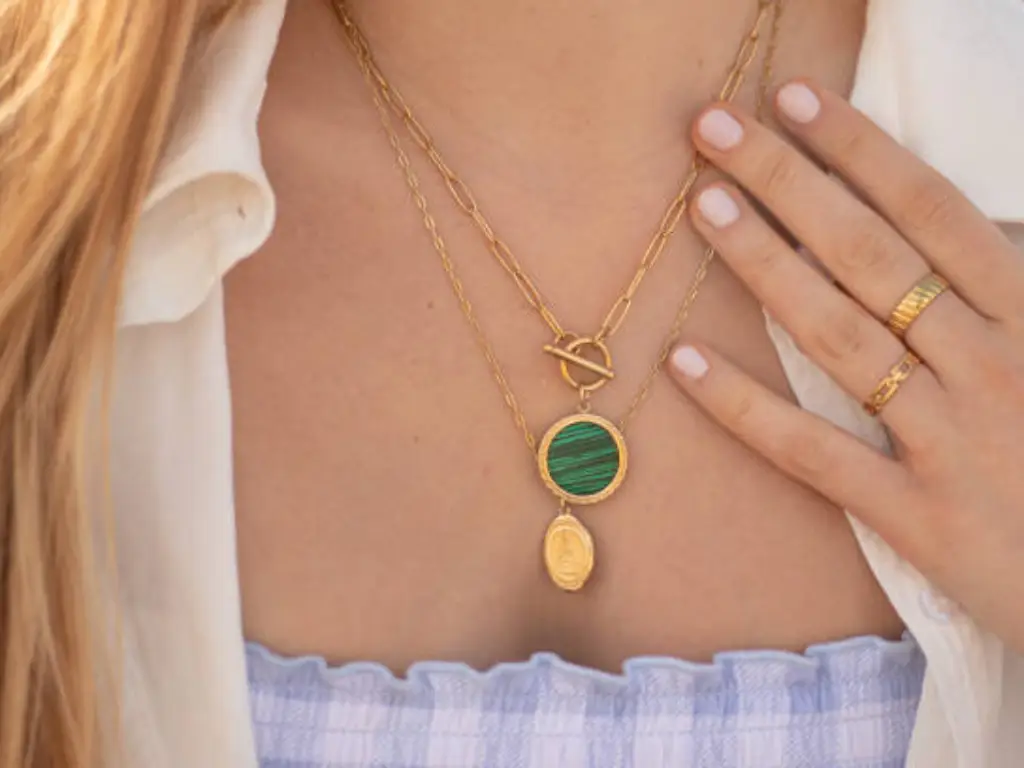 fashionable layered effect