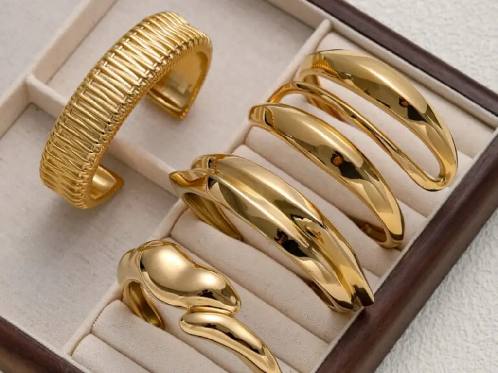 how long does gold plated jewelry last1