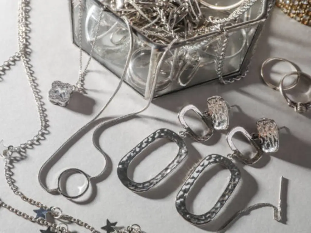 sterling silver vs stainless steel jewelry