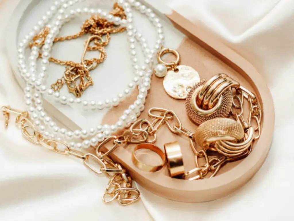 what jewelry won't tarnish